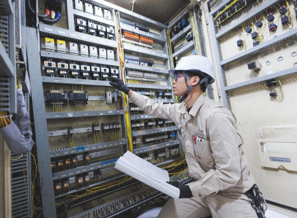 変電設備の点検