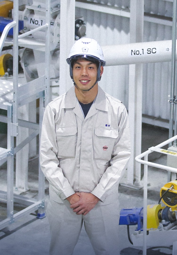 生産性向上を目指し、全工場の電気設備の自社設計・製作を担当